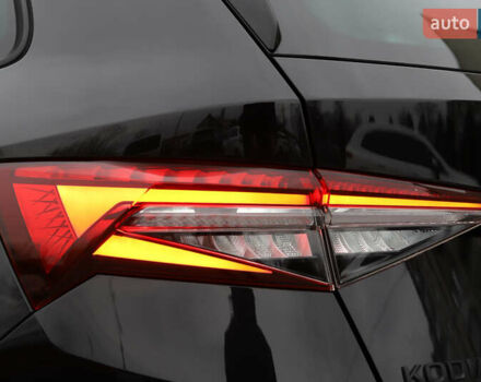 Черный Шкода Kodiaq, объемом двигателя 1.97 л и пробегом 50 тыс. км за 36899 $, фото 51 на Automoto.ua