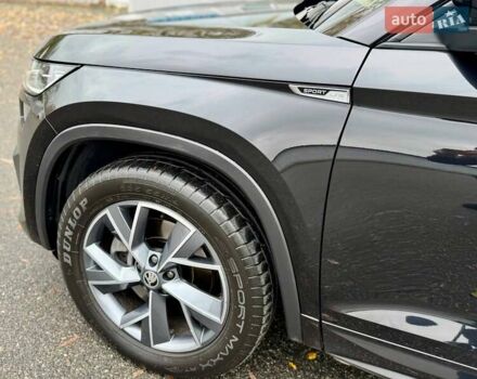 Черный Шкода Kodiaq, объемом двигателя 1.98 л и пробегом 92 тыс. км за 39999 $, фото 12 на Automoto.ua