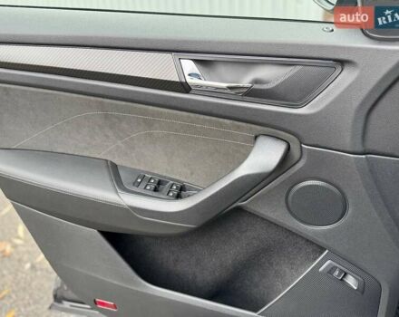 Черный Шкода Kodiaq, объемом двигателя 1.98 л и пробегом 92 тыс. км за 39999 $, фото 49 на Automoto.ua