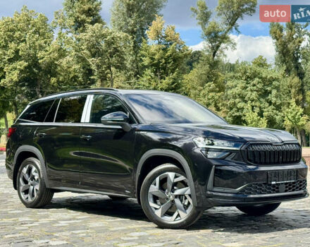 Шкода Kodiaq 2025 у Києві на Automoto.ua Чорний Шкода Kodiaq, об'ємом двигуна 2 л та пробігом 1 тис. км за 53333 $, фото 124 на Automoto.ua