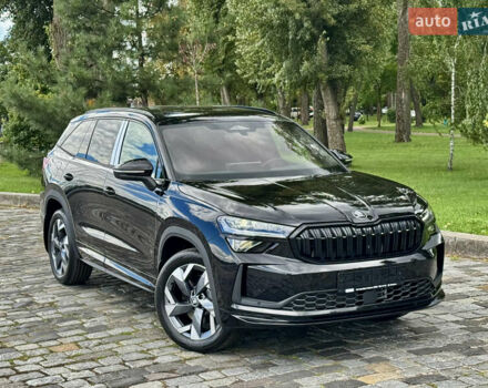 Шкода Kodiaq 2025 у Києві на Automoto.ua Чорний Шкода Kodiaq, об'ємом двигуна 2 л та пробігом 1 тис. км за 53333 $, фото 5 на Automoto.ua