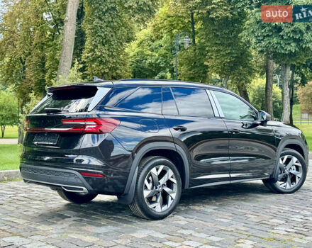 Шкода Kodiaq 2025 у Києві на Automoto.ua Чорний Шкода Kodiaq, об'ємом двигуна 2 л та пробігом 1 тис. км за 53333 $, фото 130 на Automoto.ua