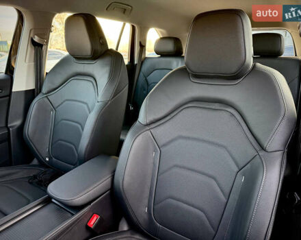 Чорний Шкода Kodiaq, об'ємом двигуна 2 л та пробігом 1 тис. км за 47777 $, фото 60 на Automoto.ua