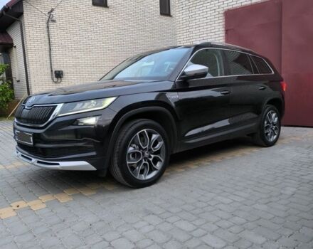 Черный Шкода Kodiaq, объемом двигателя 2 л и пробегом 288 тыс. км за 27700 $, фото 1 на Automoto.ua