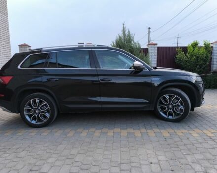 Черный Шкода Kodiaq, объемом двигателя 2 л и пробегом 172 тыс. км за 24800 $, фото 1 на Automoto.ua