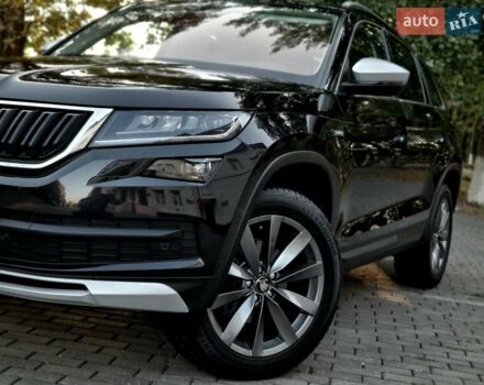 Черный Шкода Kodiaq, объемом двигателя 2 л и пробегом 283 тыс. км за 29900 $, фото 1 на Automoto.ua