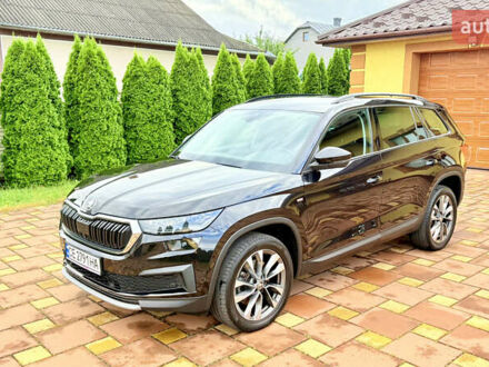 Шкода Kodiaq 2023 у Чернівцях на Automoto.ua Чорний Шкода Kodiaq, об'ємом двигуна 2 л та пробігом 128 тис. км за 33400 $, фото 1 на Automoto.ua