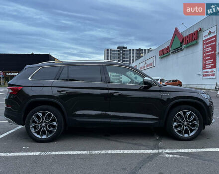 Шкода Kodiaq 2017 у Луцьку на Automoto.ua Коричневий Шкода Kodiaq, об'ємом двигуна 1.97 л та пробігом 230 тис. км за 25664 $, фото 43 на Automoto.ua