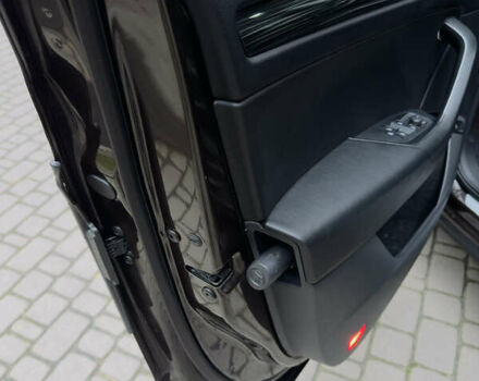 Коричневий Шкода Kodiaq, об'ємом двигуна 1.98 л та пробігом 230 тис. км за 20900 $, фото 40 на Automoto.ua