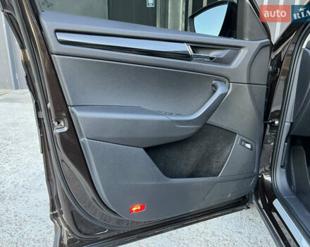 Коричневый Шкода Kodiaq, объемом двигателя 1.98 л и пробегом 194 тыс. км за 21900 $, фото 16 на Automoto.ua