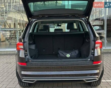 Коричневий Шкода Kodiaq, об'ємом двигуна 1.98 л та пробігом 94 тис. км за 30151 $, фото 8 на Automoto.ua