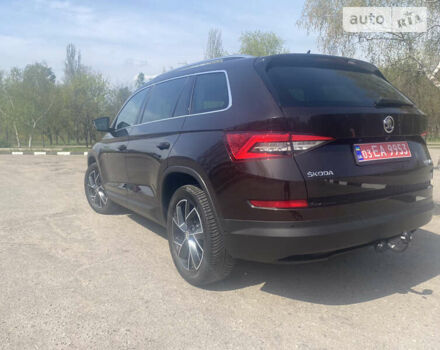 Коричневий Шкода Kodiaq, об'ємом двигуна 1.97 л та пробігом 180 тис. км за 27999 $, фото 3 на Automoto.ua