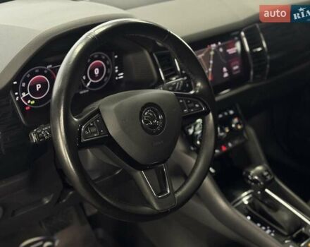 Коричневый Шкода Kodiaq, объемом двигателя 1.97 л и пробегом 101 тыс. км за 31499 $, фото 43 на Automoto.ua