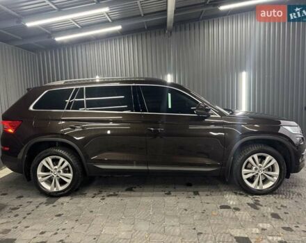 Коричневый Шкода Kodiaq, объемом двигателя 1.97 л и пробегом 101 тыс. км за 31499 $, фото 2 на Automoto.ua