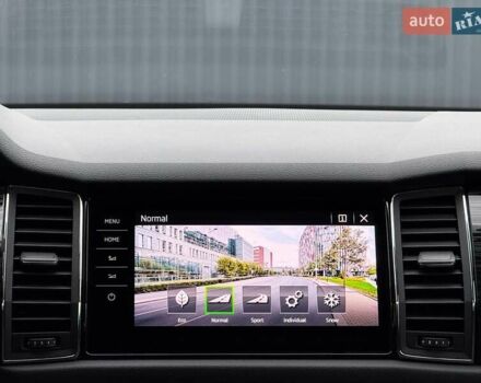 Коричневий Шкода Kodiaq, об'ємом двигуна 2 л та пробігом 100 тис. км за 28999 $, фото 76 на Automoto.ua