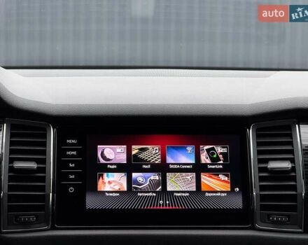 Коричневий Шкода Kodiaq, об'ємом двигуна 2 л та пробігом 100 тис. км за 28999 $, фото 74 на Automoto.ua