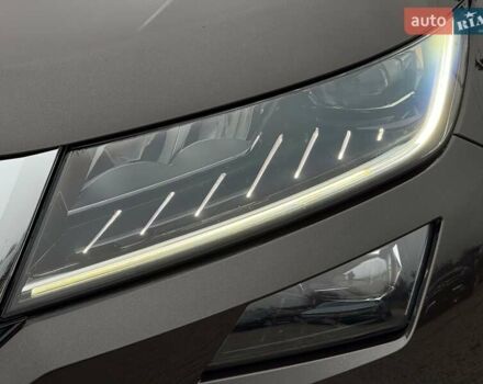 Коричневий Шкода Kodiaq, об'ємом двигуна 2 л та пробігом 100 тис. км за 28999 $, фото 13 на Automoto.ua