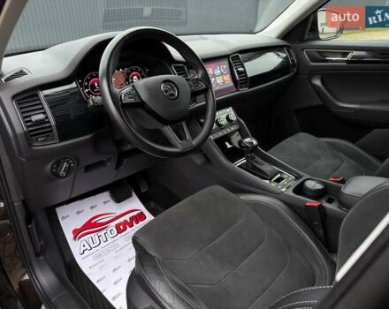 Коричневий Шкода Kodiaq, об'ємом двигуна 2 л та пробігом 100 тис. км за 28999 $, фото 35 на Automoto.ua