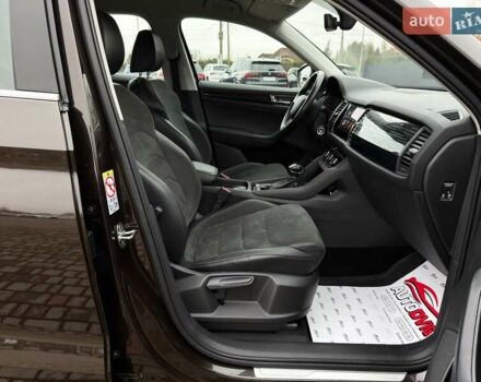 Коричневий Шкода Kodiaq, об'ємом двигуна 2 л та пробігом 100 тис. км за 28999 $, фото 67 на Automoto.ua