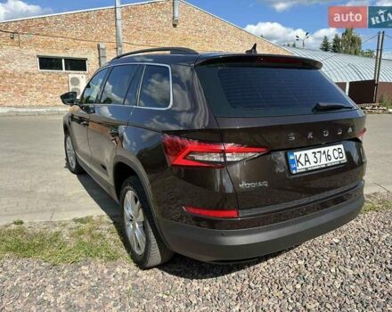 Коричневий Шкода Kodiaq, об'ємом двигуна 1.97 л та пробігом 106 тис. км за 34000 $, фото 6 на Automoto.ua