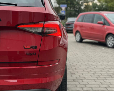 Красный Шкода Kodiaq, объемом двигателя 2 л и пробегом 190 тыс. км за 35999 $, фото 1 на Automoto.ua