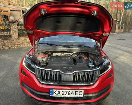 Красный Шкода Kodiaq, объемом двигателя 1.97 л и пробегом 231 тыс. км за 25500 $, фото 13 на Automoto.ua