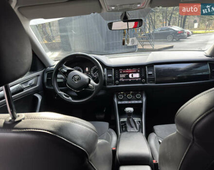 Красный Шкода Kodiaq, объемом двигателя 1.97 л и пробегом 231 тыс. км за 25500 $, фото 20 на Automoto.ua