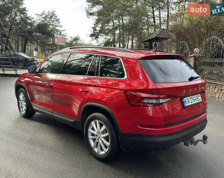 Красный Шкода Kodiaq, объемом двигателя 1.97 л и пробегом 231 тыс. км за 25500 $, фото 5 на Automoto.ua