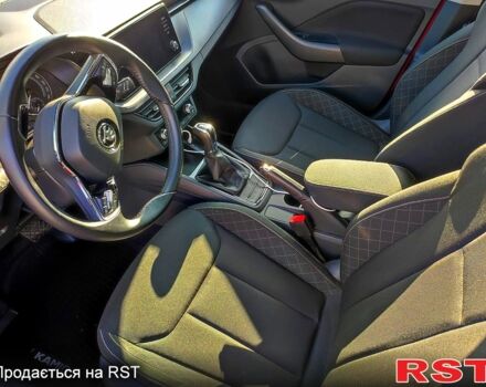 Красный Шкода Kodiaq, объемом двигателя 1.6 л и пробегом 63 тыс. км за 16500 $, фото 11 на Automoto.ua