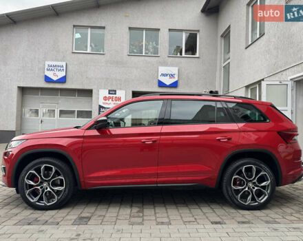 Красный Шкода Kodiaq, объемом двигателя 2 л и пробегом 190 тыс. км за 35999 $, фото 1 на Automoto.ua