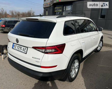 Шкода Kodiaq, об'ємом двигуна 1.97 л та пробігом 86 тис. км за 30300 $, фото 6 на Automoto.ua