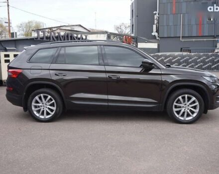 Шкода Kodiaq, объемом двигателя 2 л и пробегом 100 тыс. км за 26900 $, фото 3 на Automoto.ua