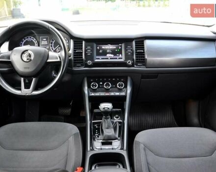 Шкода Kodiaq, об'ємом двигуна 1.97 л та пробігом 205 тис. км за 19500 $, фото 30 на Automoto.ua