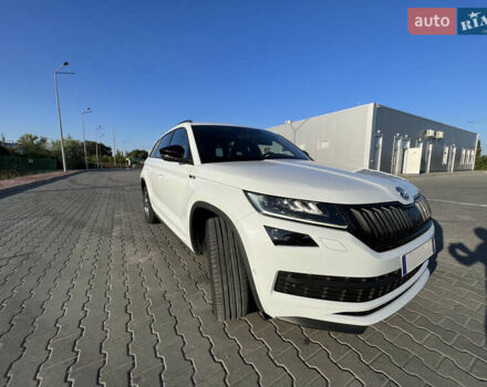Шкода Kodiaq, объемом двигателя 2 л и пробегом 184 тыс. км за 35400 $, фото 6 на Automoto.ua