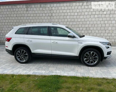 Шкода Kodiaq, объемом двигателя 2 л и пробегом 93 тыс. км за 35000 $, фото 4 на Automoto.ua