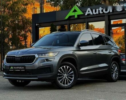 Шкода Kodiaq 2021 у Києві на Automoto.ua Шкода Kodiaq, об'ємом двигуна 2 л та пробігом 36 тис. км за 33699 $, фото 4 на Automoto.ua