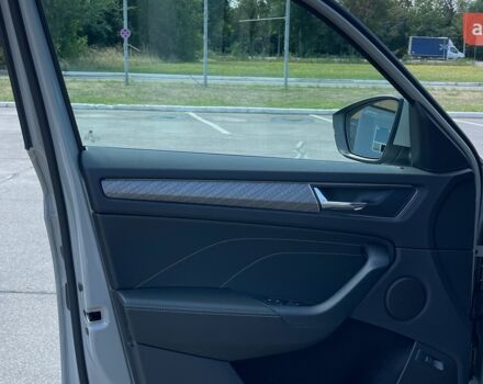 Шкода Kodiaq 2023 у Днепре (Днепропетровске) на Automoto.ua Шкода Kodiaq, об'ємом двигуна 1.97 л та пробігом 0 тис. км за 42997 $, фото 31 на Automoto.ua