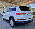 Шкода Kodiaq 2023 в Киеве на Automoto.ua Шкода Kodiaq, объемом двигателя 1.97 л и пробегом 80 тыс. км за 37997 $, фото 7 на Automoto.ua