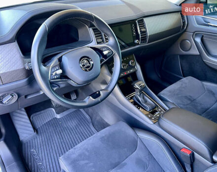Шкода Kodiaq 2023 в Киеве на Automoto.ua Шкода Kodiaq, объемом двигателя 1.97 л и пробегом 80 тыс. км за 37997 $, фото 27 на Automoto.ua