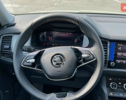 Шкода Kodiaq 2023 у Днепре (Днепропетровске) на Automoto.ua Шкода Kodiaq, об'ємом двигуна 1.97 л та пробігом 0 тис. км за 42997 $, фото 33 на Automoto.ua