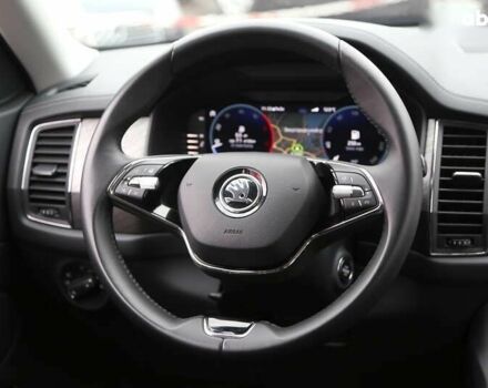 Шкода Kodiaq 2023 в Киеве на Automoto.ua Шкода Kodiaq, объемом двигателя 2 л и пробегом 90 тыс. км за 39900 $, фото 16 на Automoto.ua