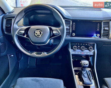 Шкода Kodiaq 2023 в Киеве на Automoto.ua Шкода Kodiaq, объемом двигателя 1.97 л и пробегом 80 тыс. км за 37997 $, фото 50 на Automoto.ua