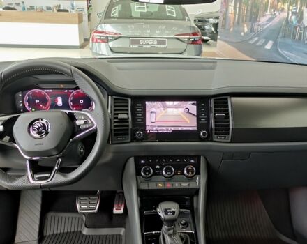 Шкода Kodiaq, об'ємом двигуна 1.97 л та пробігом 0 тис. км за 49548 $, фото 32 на Automoto.ua