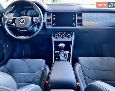 Шкода Kodiaq 2023 в Киеве на Automoto.ua Шкода Kodiaq, объемом двигателя 1.97 л и пробегом 80 тыс. км за 37997 $, фото 49 на Automoto.ua