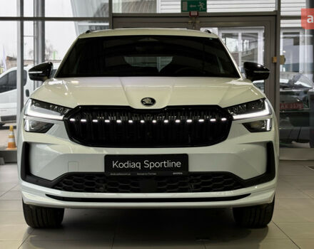 Шкода Kodiaq 2024 в Полтаве на Automoto.ua Шкода Kodiaq, объемом двигателя 1.98 л и пробегом 0 тыс. км за 49621 $, фото 1 на Automoto.ua
