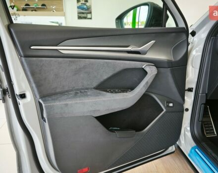 Шкода Kodiaq 2025 у Кропивницькому (Кіровограді) на Automoto.ua Шкода Kodiaq, об'ємом двигуна 1.98 л та пробігом 0 тис. км за 50362 $, фото 11 на Automoto.ua