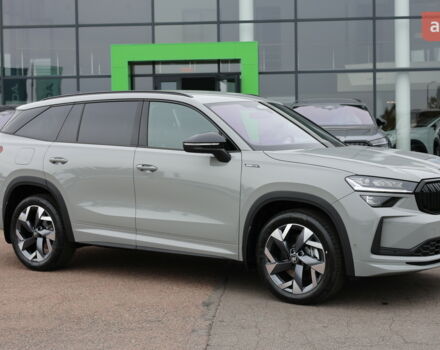 Шкода Kodiaq 2025 в Тернополе на Automoto.ua Шкода Kodiaq, объемом двигателя 1.98 л и пробегом 0 тыс. км за 49145 $, фото 2 на Automoto.ua