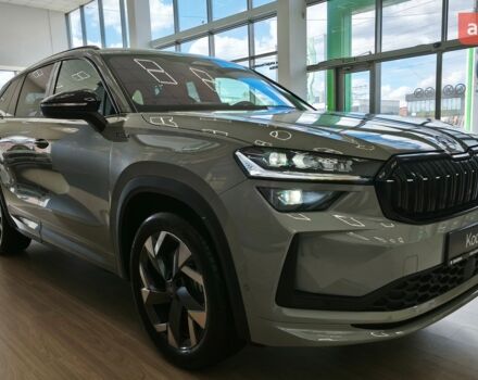 Шкода Kodiaq 2025 у Кропивницькому (Кіровограді) на Automoto.ua Шкода Kodiaq, об'ємом двигуна 1.98 л та пробігом 0 тис. км за 50362 $, фото 5 на Automoto.ua
