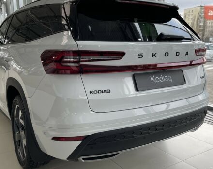 Шкода Kodiaq, об'ємом двигуна 1.97 л та пробігом 0 тис. км за 52715 $, фото 5 на Automoto.ua