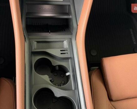 Шкода Kodiaq 2025 в Харькове на Automoto.ua Шкода Kodiaq, объемом двигателя 1.97 л и пробегом 0 тыс. км за 45874 $, фото 26 на Automoto.ua
